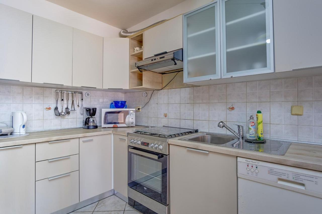 Apartments Zerjav مالي لوشينغْ المظهر الخارجي الصورة
