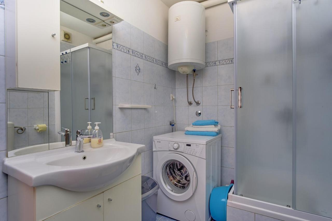 Apartments Zerjav مالي لوشينغْ المظهر الخارجي الصورة