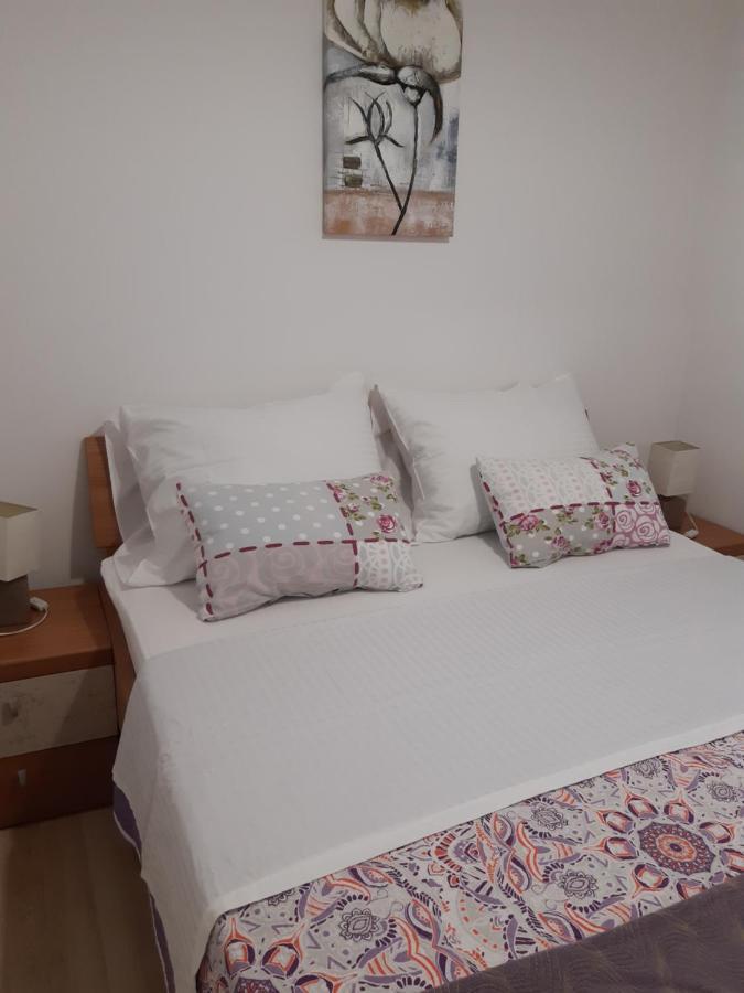 Apartments Zerjav مالي لوشينغْ المظهر الخارجي الصورة